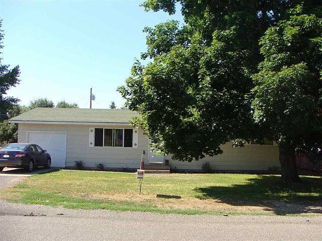 1st image of 245 5th Ave E