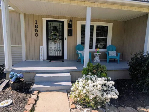 1850 Maple St, Batesville, AR 72501