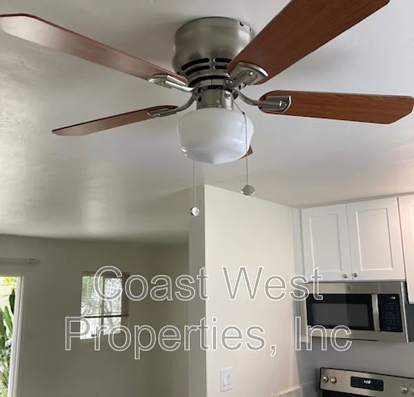 1361 Grand Ave #1 — Photo 9