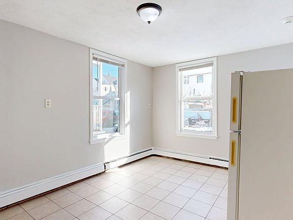 4th image of 273 Maverick St APT 2
