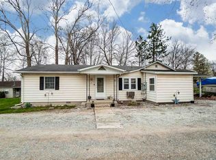 24 Ems B11 Ln, Pierceton, IN 46562