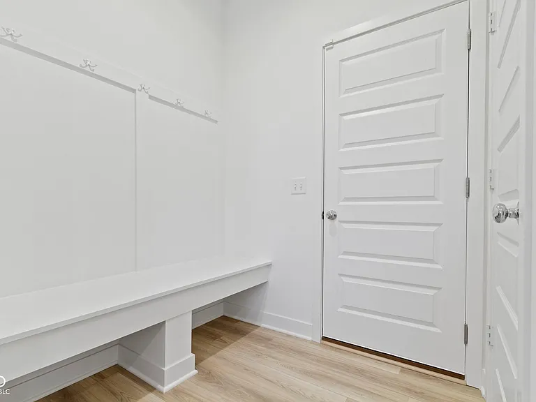 19441 Beruna Way — Photo 15