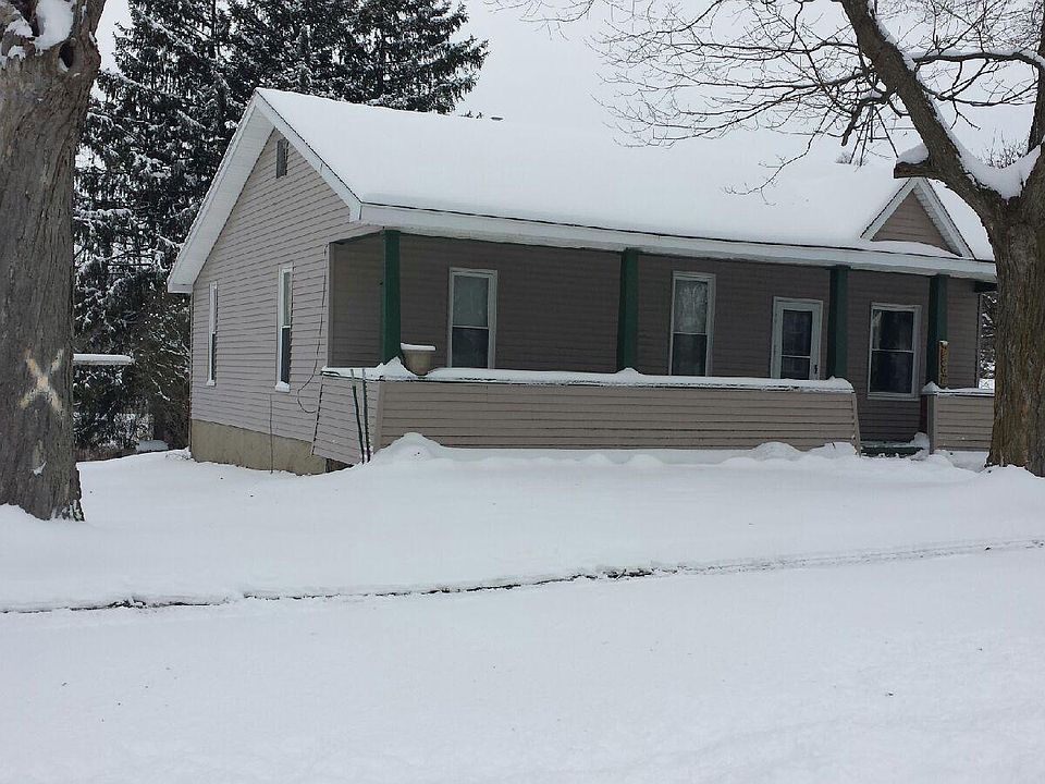 Front on house Facing Road