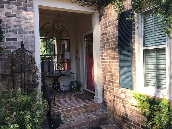 3rd image of 321 Gatewood Dr APT D3