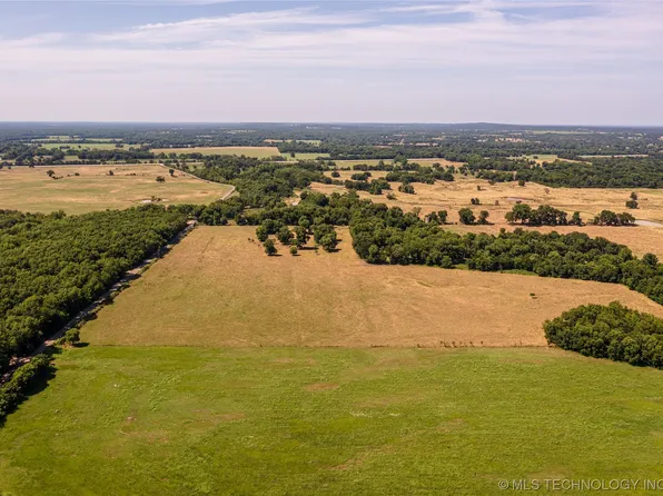 S Park Ln, Atoka, OK 74525