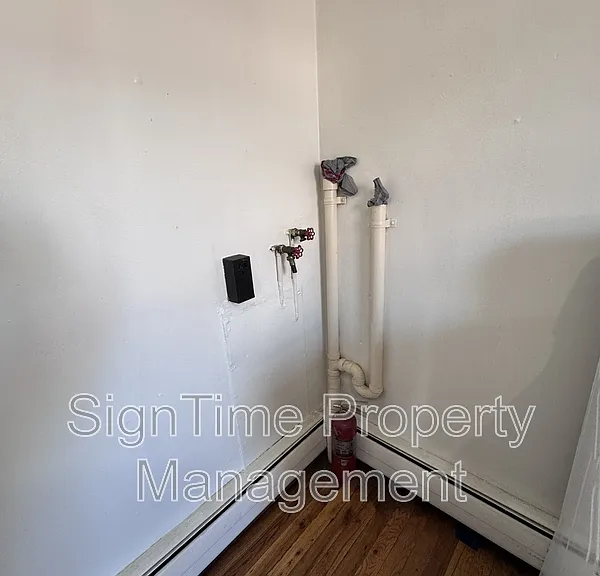 821 Washington Ave #1W — Photo 17