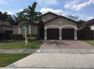 15462 SW 25th Ter, Miami, FL 33185