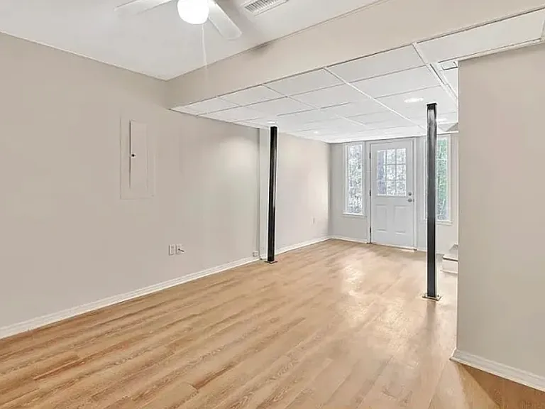 2828 Adams St — Photo 23