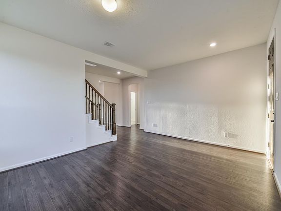 4th image of 1603 Mornington Station Dr