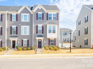 2102 Trout Lily Ln, Matthews, NC 28104