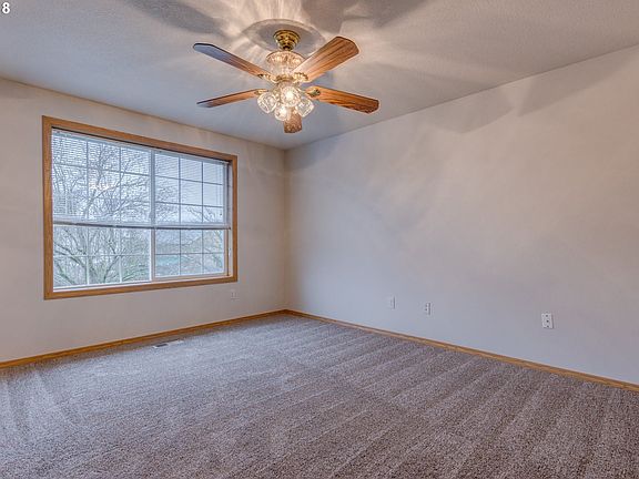 4th image of 3415 NE 165th Ave