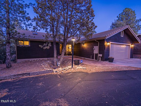 3rd image of 2930 Somerset Dr