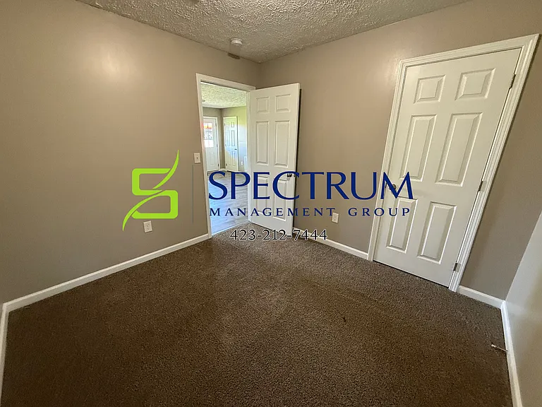 1042 Rosella Dr — Photo 9