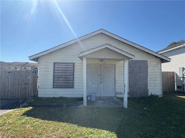 6739 Carver Dr, Marrero, LA 70072