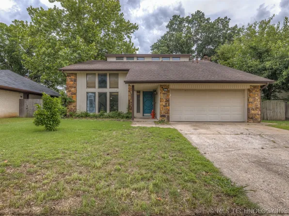 2213 W Knoxville St, Broken Arrow, OK 74012