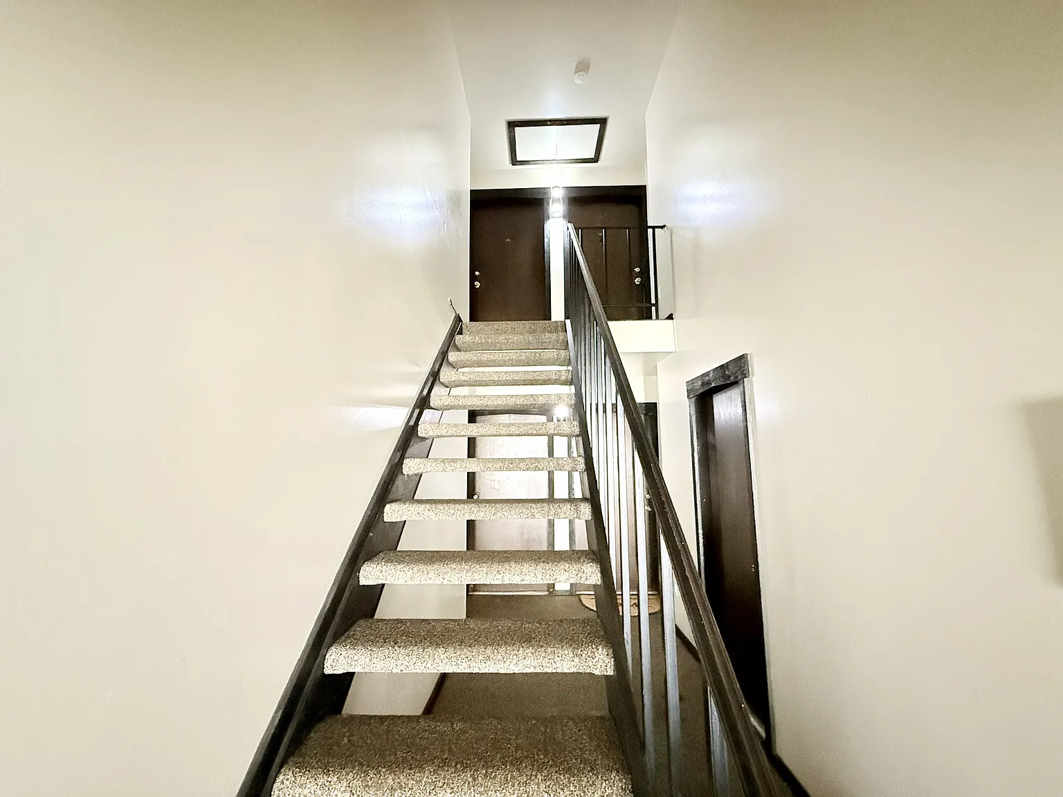 2 bed, 1037 sqft, $1,450 — Photo 4