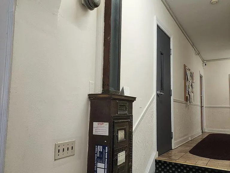 400 N Hortter St #206 — Photo 8