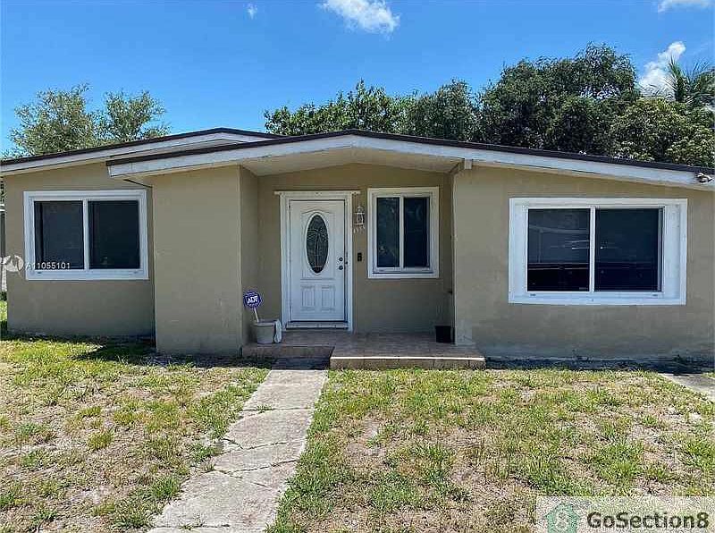 1st image of 1736 NW 18th St