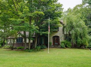 1398 Brace Rd, Victor, NY 14564