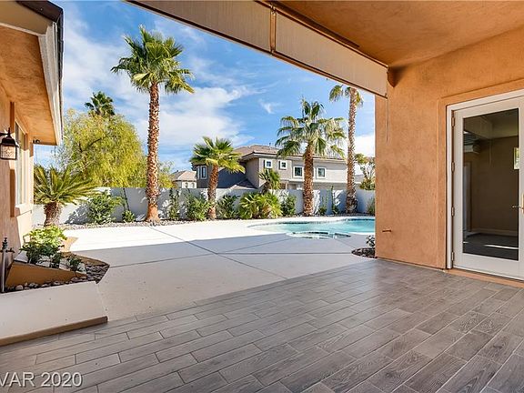 2nd image of 600 Canyon Brook Pl