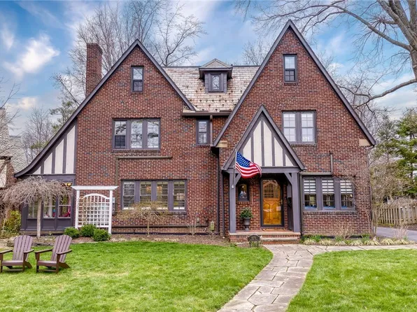19751 Malvern Rd, Shaker Heights, OH 44122