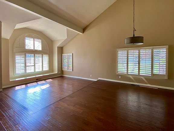4th image of 3050 Deer Meadow Dr