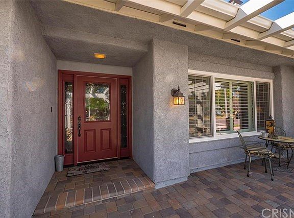 2nd image of 3069 Potter Ave