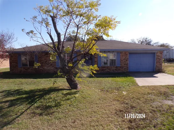 501 E Sycamore St, Bardwell, TX 75101