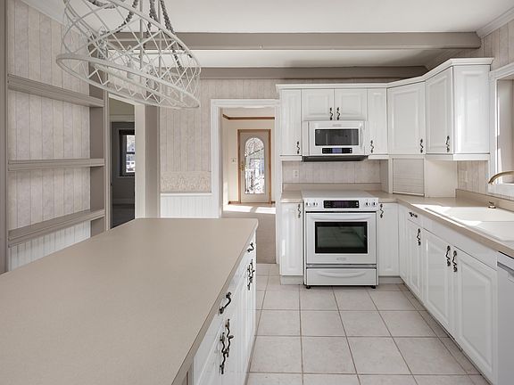 3rd image of 3009 4th Ave #A