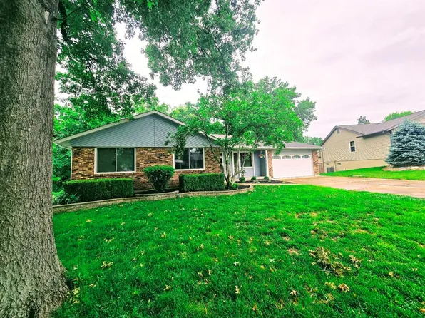 114 Cedar Ridge Ct, Weldon Spring, MO 63304