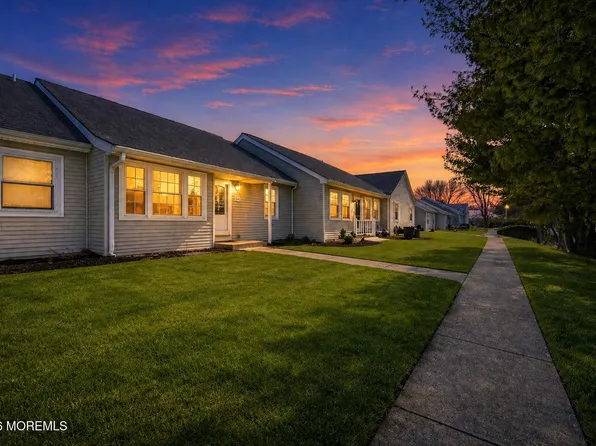 80 Parkway Drive #D, Freehold, NJ 07728