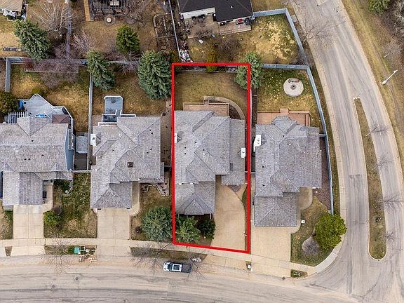 3rd image of 956 Ogilvie Blvd NW