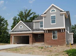 9388 Olde Hickory Ln, Newport, MI 48166