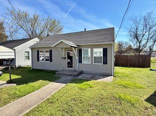 1202 Ferry St, Metropolis, IL 62960