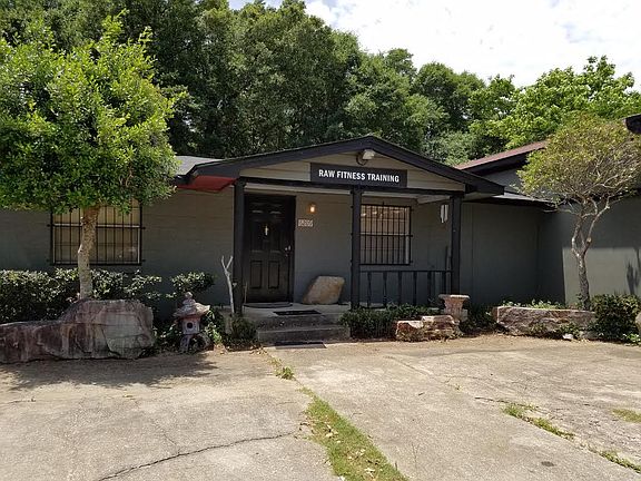 3rd image of 6209 Schwab Dr