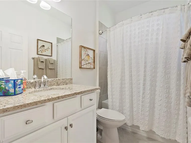 17829 Woodland Ct — Photo 20