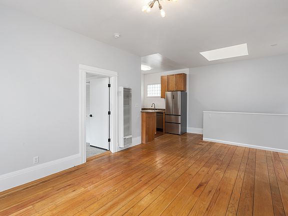 3rd image of 214-216 Fair Oaks St
