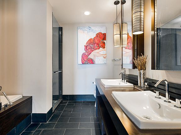 5th image of 40 Broad St APT 28D