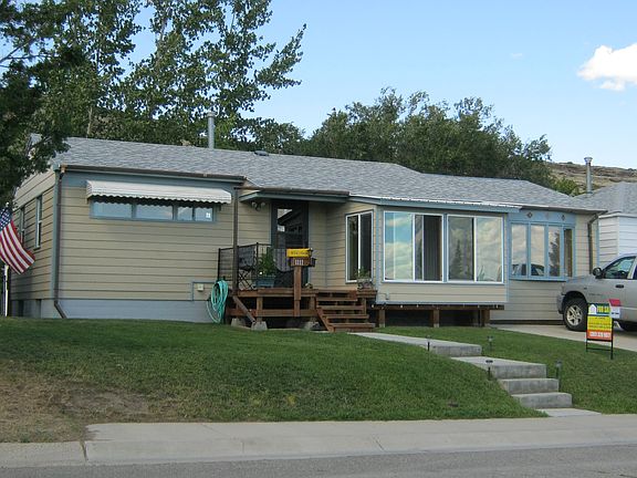 1111 Veterans Avenue