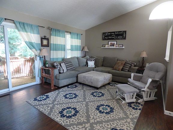 3rd image of 7377 Ironwood Way