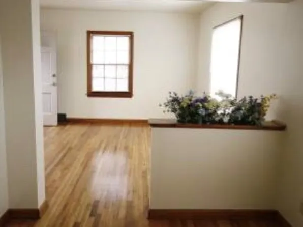 675 40th St, Des Moines, IA