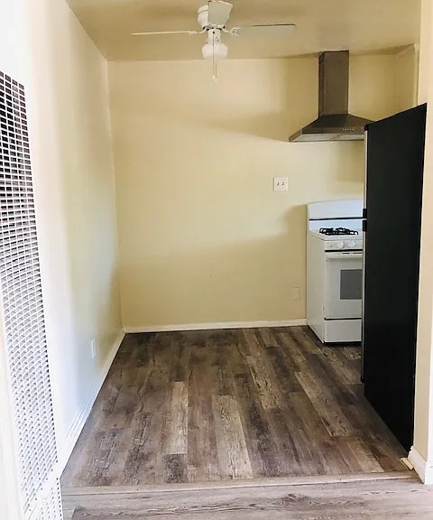 7456 Magnolia Ave #B — Photo 4