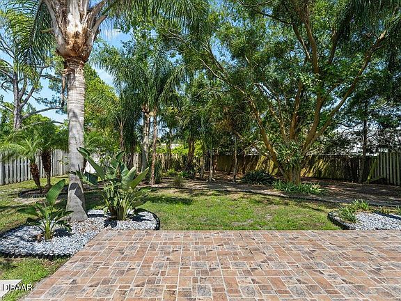 5th image of 309 Sawmill Creek Ct