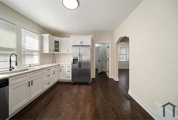 12324 S Emerald Ave — Photo 8