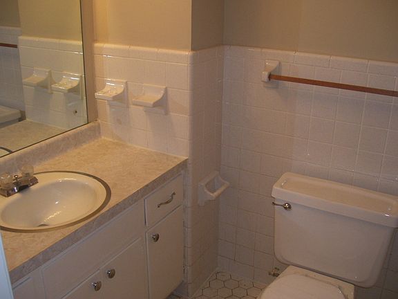 5th image of 5167 Rolling Meadows Dr