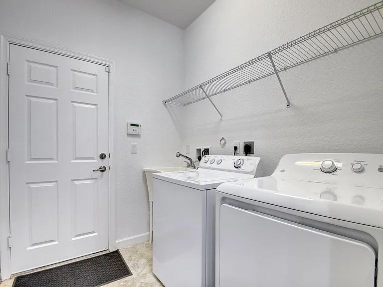 10342 Wellington Parc Dr — Photo 29