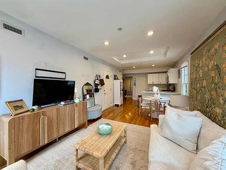 77 F St #2 — Photo 5