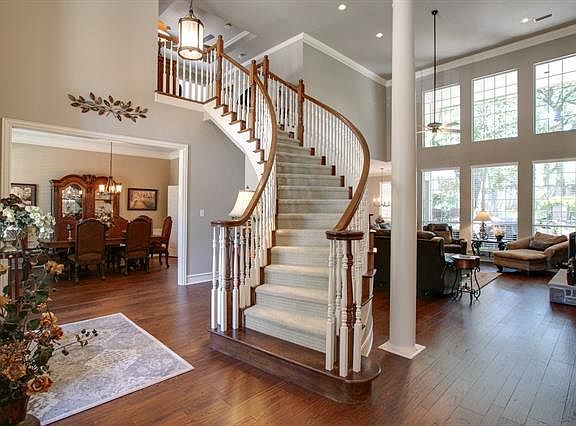 3rd image of 2865 Woodhollow Dr
