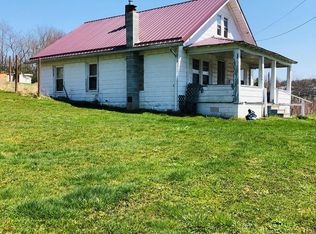 106 Presbyterian Ave, Rock, WV 24747