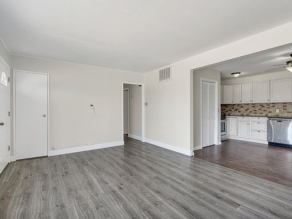 5th image of 15 Crotty Ct